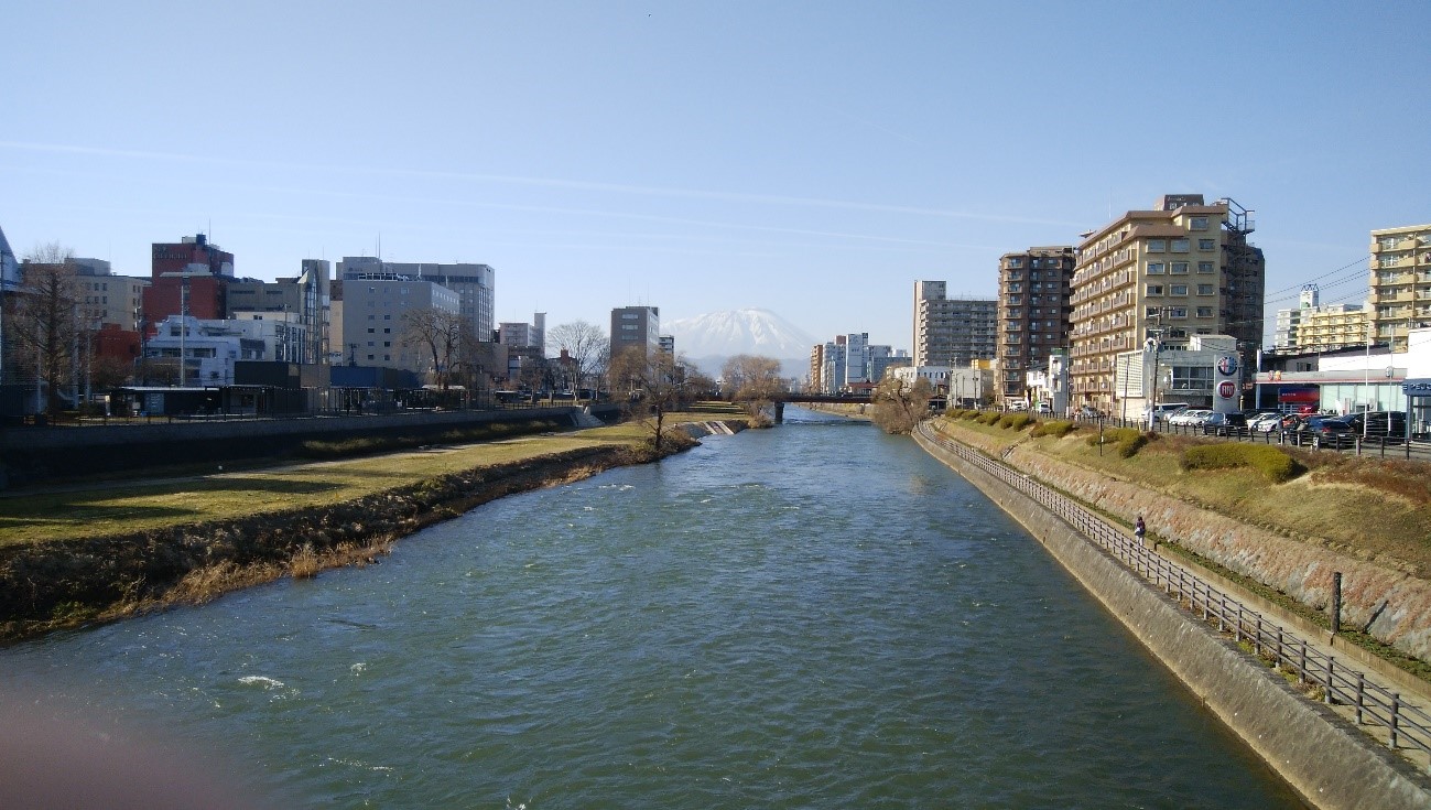 岩手山